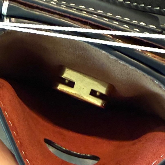 Authentic Tory Burch Lee Radziwill Petite Bucket Bag Black NWT - Picture 9 of 17